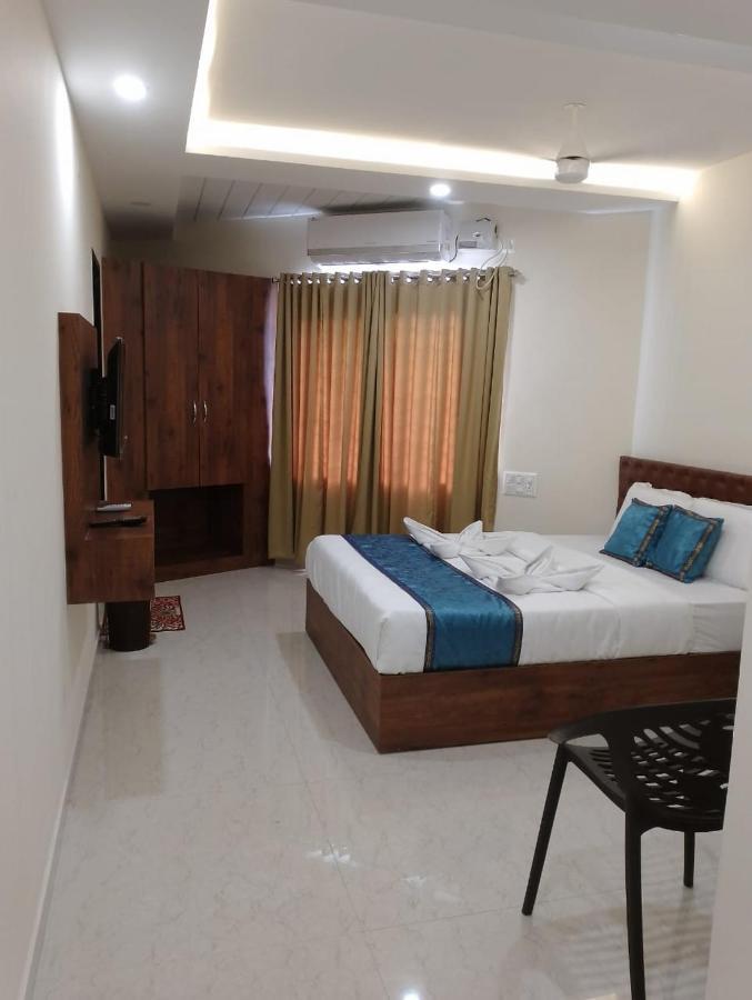 Hotel Rajdhani Mangalore Buitenkant foto